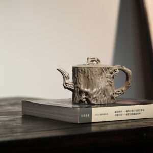 Pine Stump Teapot